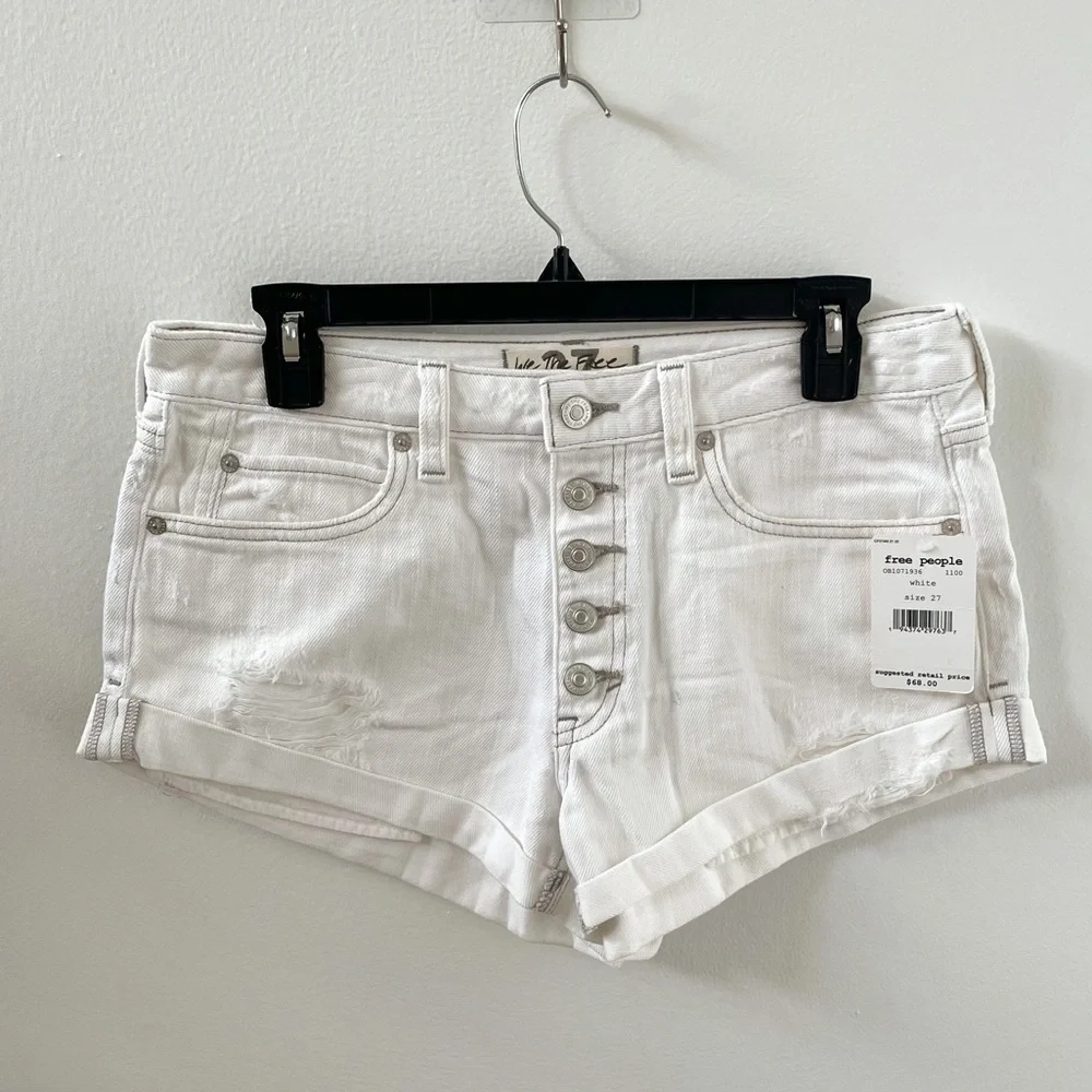 Free People Romeo Rolled Mid rise white button fly shorts - Picture 3 of 5